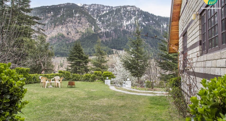 Rejuvenating retreat with a gorgeous view, Manali 4