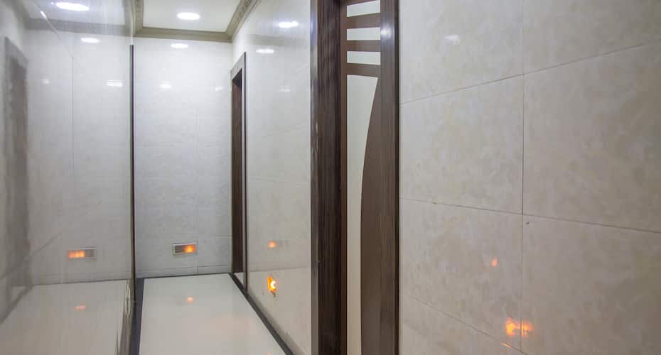 Relax Guest House, Mumbai 4