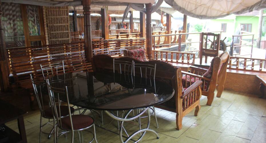 River Queen- Deluxe, Alleppey 2