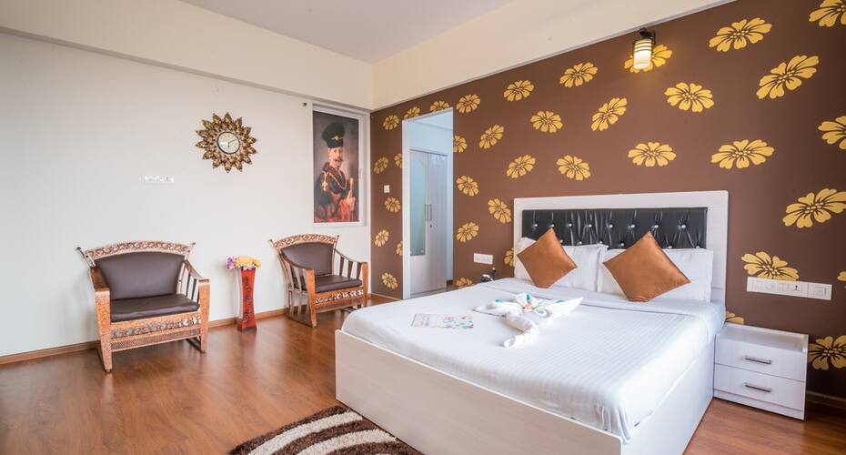 Contemporary Studio apartment near airport, Mumbai 3