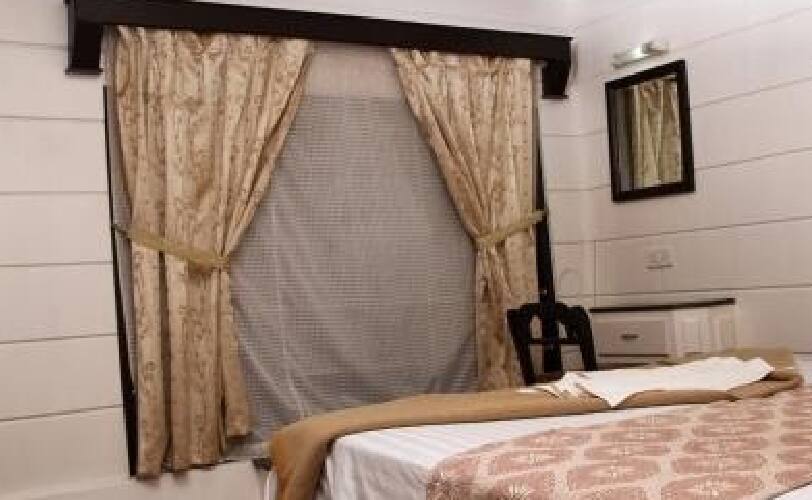 southern holidays house boat 6, Alleppey 4