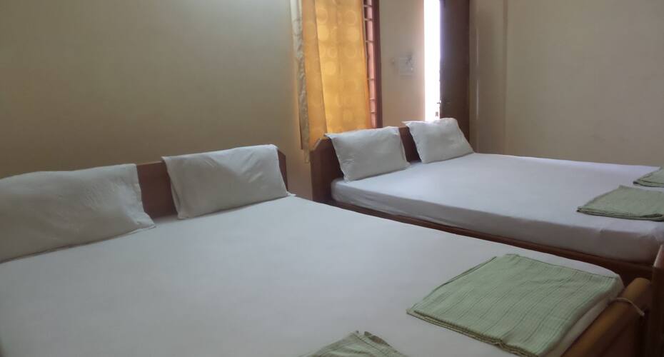 Tobin's Deluxe Rooms, Goa 3