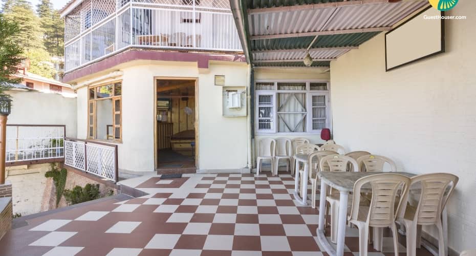 Well-appointed stay, 550 m from the Ridge, Shimla 1