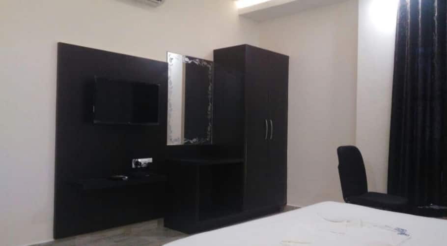 Suvidha Guest House, Indore 1