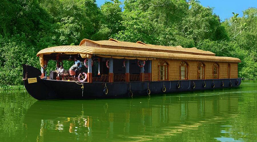 White House Houseboat, Alleppey 2