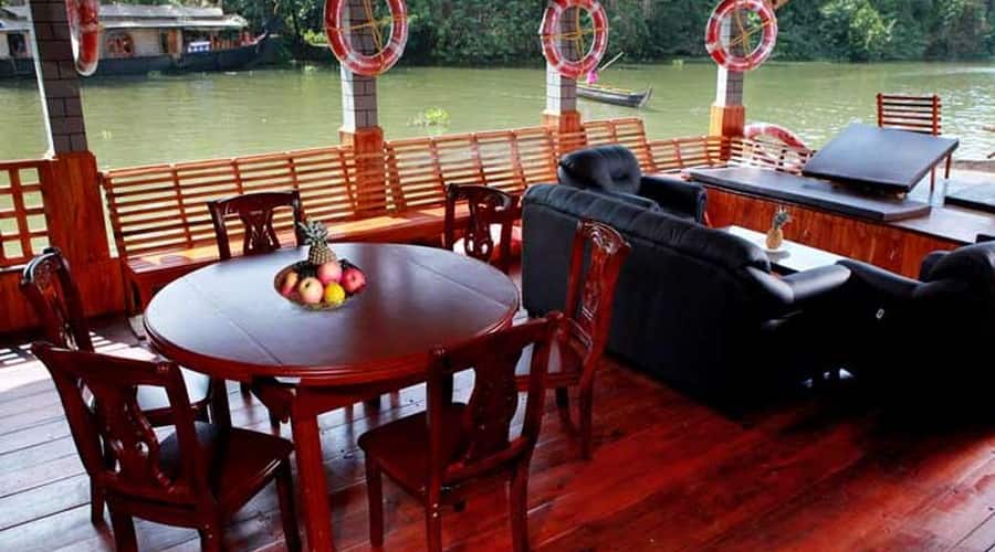 White House Houseboat, Alleppey 4