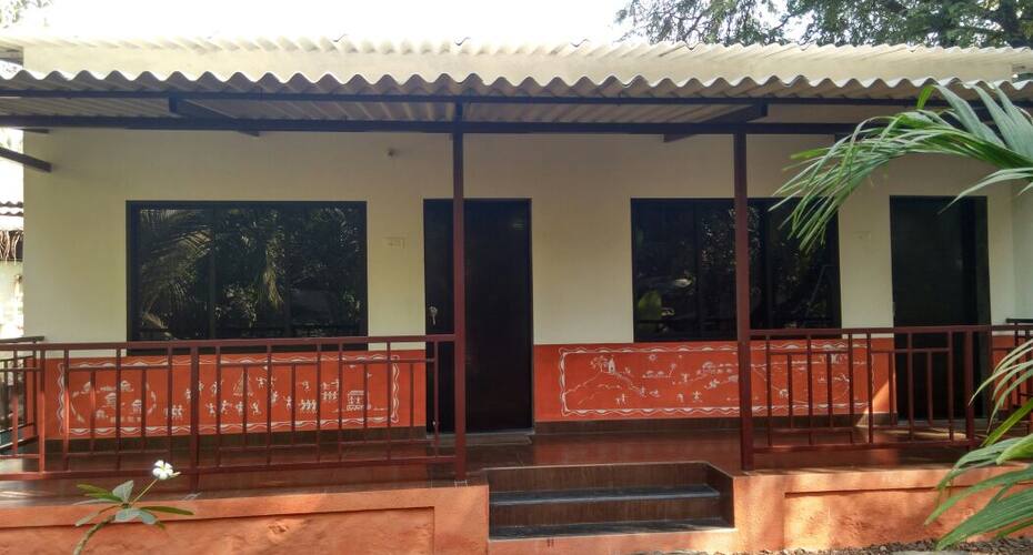 Sandy's Cottage, Alibaug 2