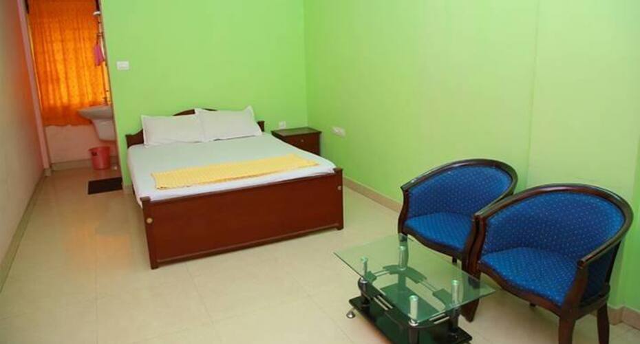 Comfort Logic Stays, Kochi 1