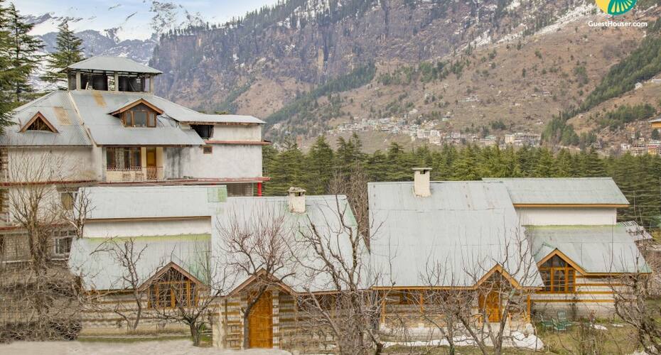 Well-appointed abode for backpackers, 750 m from  Van Vihar, Manali 2