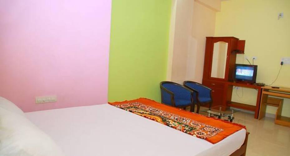 Comfort Logic Stays, Kochi 3