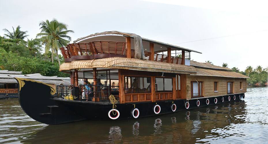 Johnsons Eco Houseboat, Alleppey 1