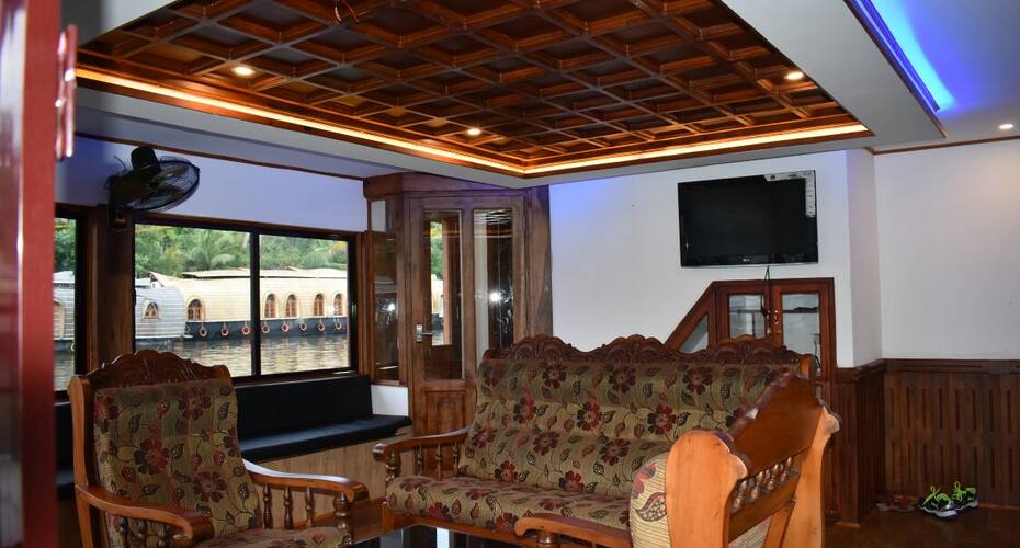 Johnsons Eco Houseboat, Alleppey 5