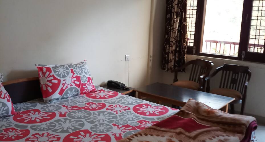 Shagun Lodge, Allahabad 5