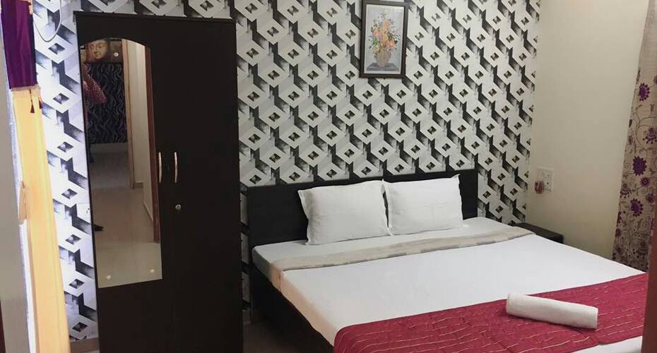 Dp service Apartment, Mumbai 4