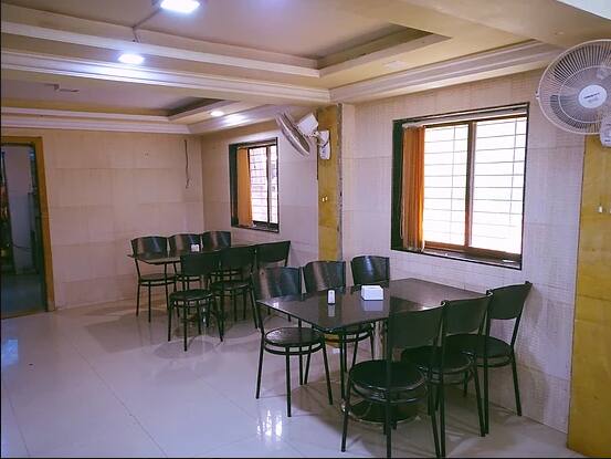 Hotel Arya Lodging & Restaurant, Mahad 4