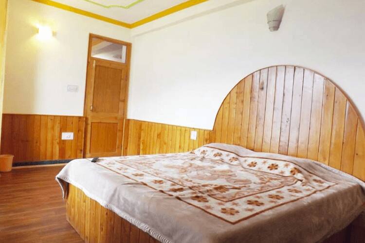 Kanyal Top Cottages, Manali 1