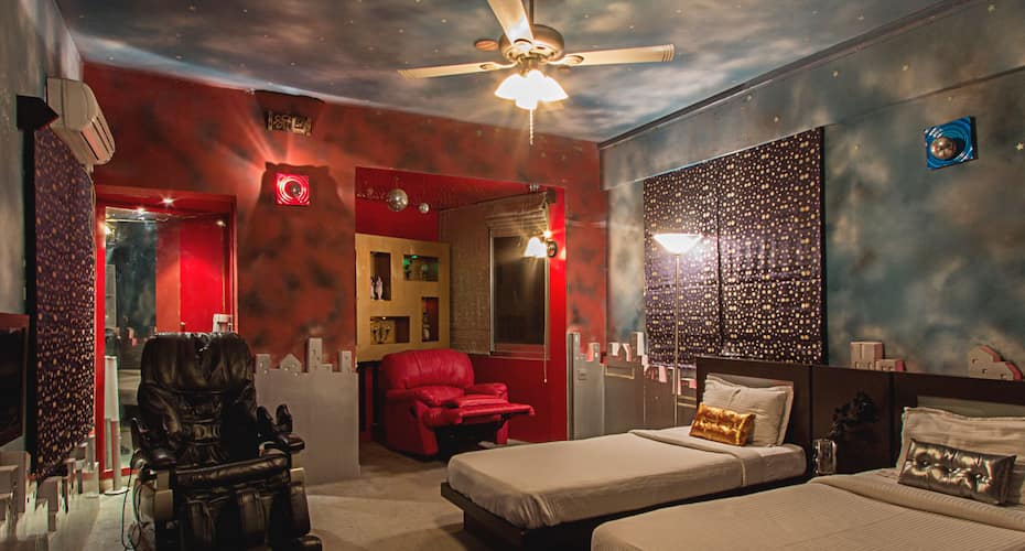 Diamond Pent House Bangalore Price, Reviews, Photos & Address