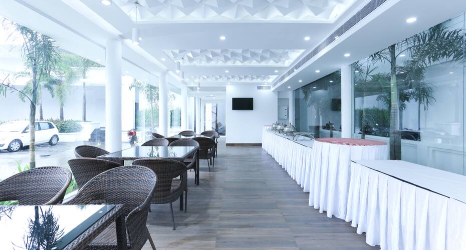 Treebo Trend Al Saj Convention Centre Thiruvananthapuram - 