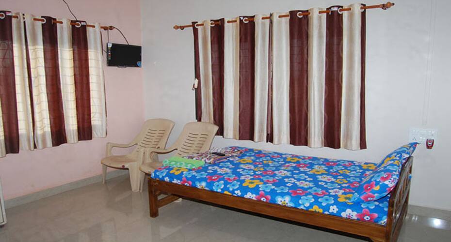 Shri Navlai Nivas Guhagar(Hedvi), Guhagar 4