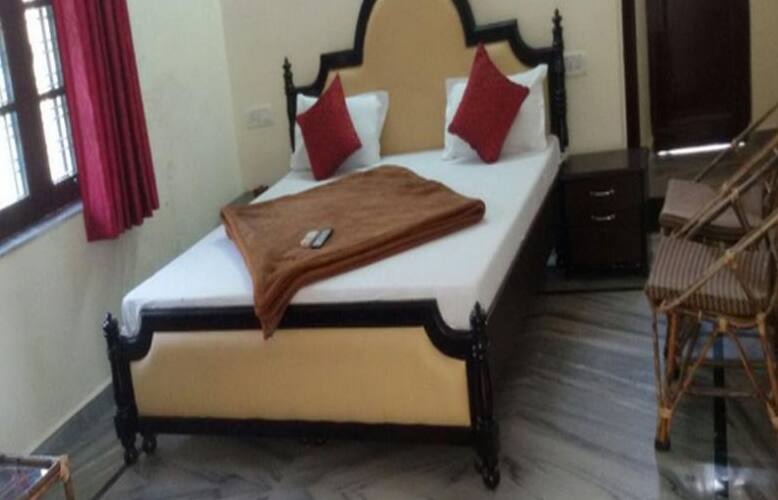 Hotel Classic Inn, Lansdowne 5