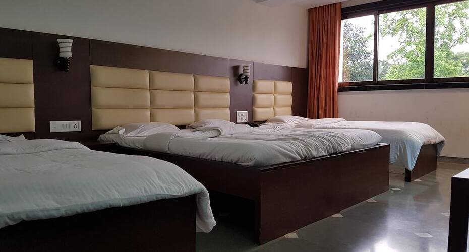 Bisu Hotel, Ratnagiri 5