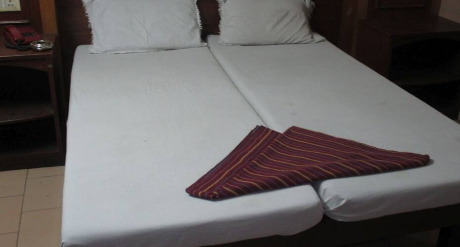 Akbar Lodge, Theni 1