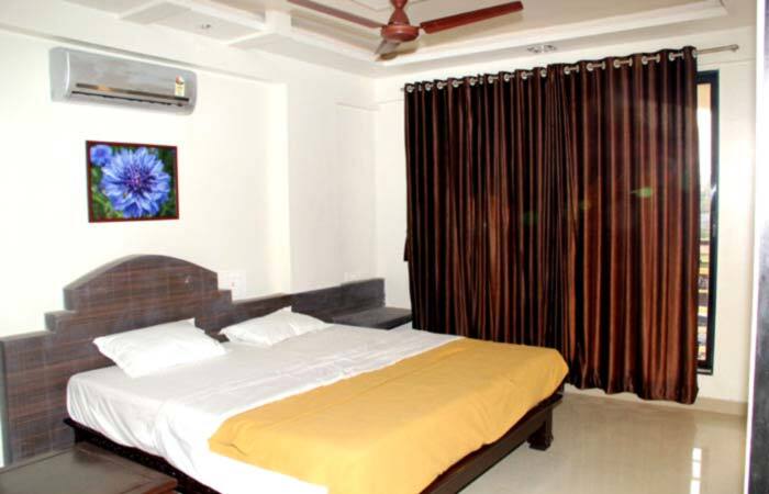 Hotel Roha Pride, Raigad 4