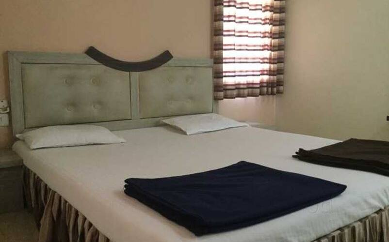 Megh Malhar Ac Lodge Osmanabad, Osmanabad 5