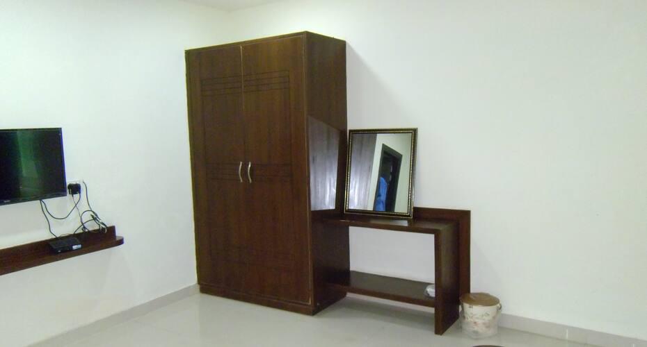 Hotel Pankaj, Chintpurni 4
