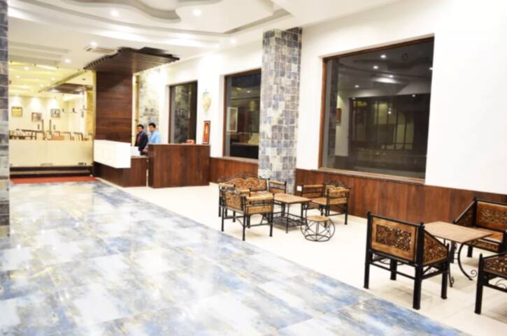 Hotel President, Chintpurni 3
