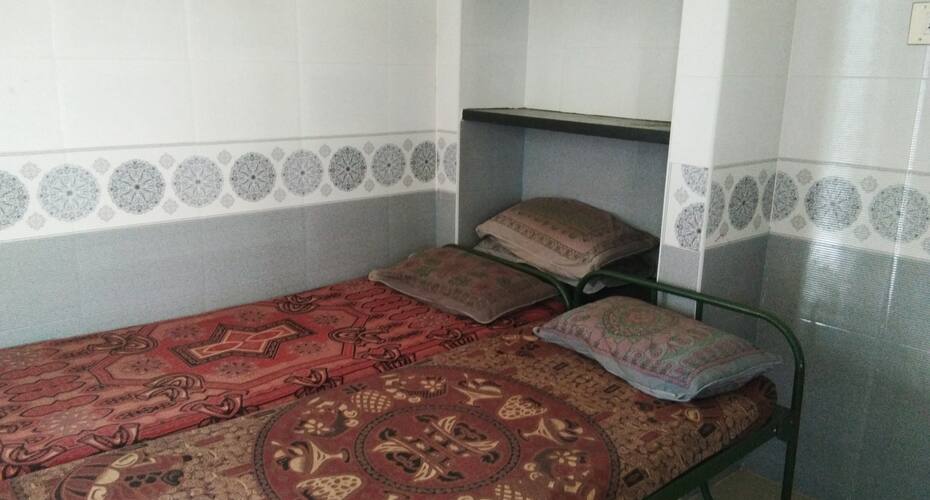 Sri Thirukumaran lodge, Palani 4