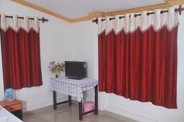 Vidhata Guest House, Shirdi 2