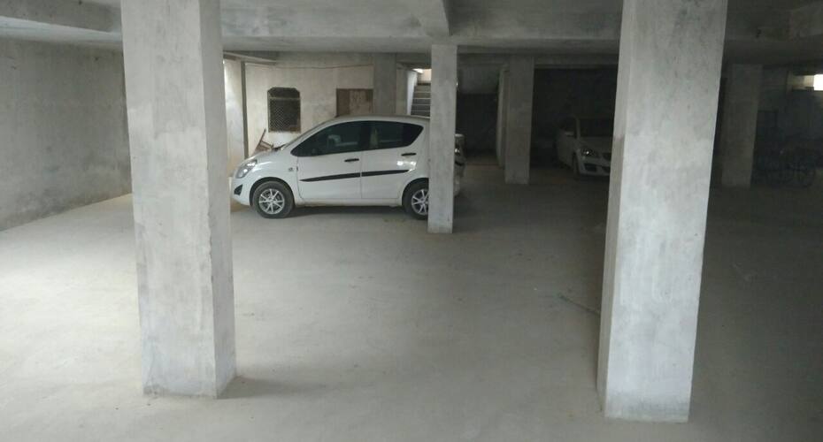 Studio Apartment near Prem Temple, Vrindavan 5