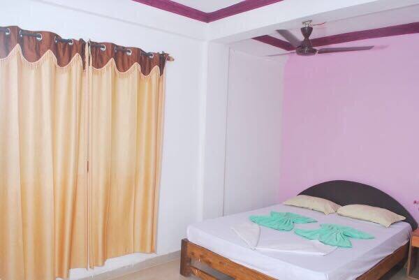 Vidhata Guest House, Shirdi 5