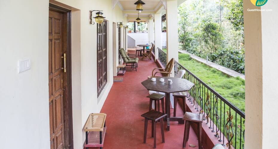 5-BR abode for a group on a relaxing weekend getaway, Madikeri 4
