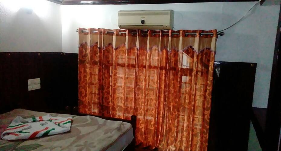 Alleppey shikkara house boat, Alleppey 5