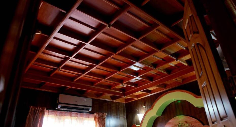 Surya house boat, Alleppey 5