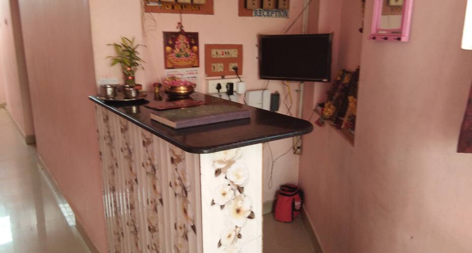 New M.R Lodge, Palani 3