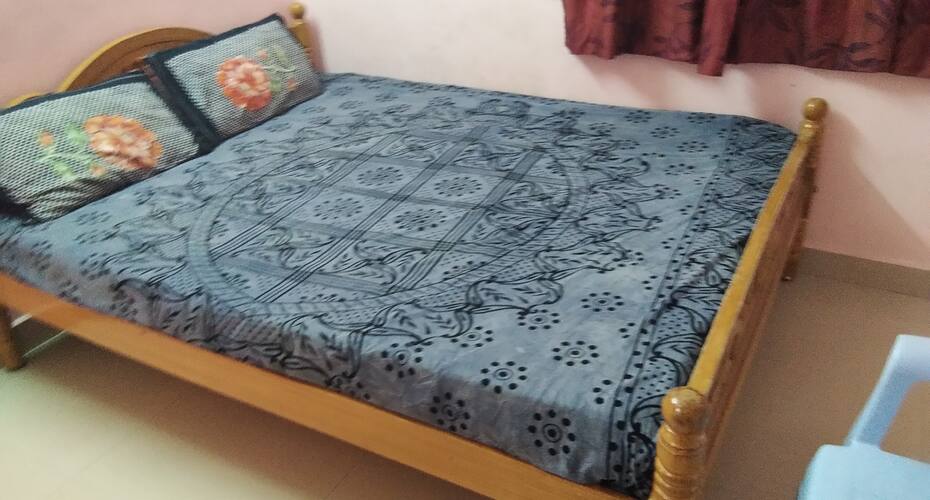 New M.R Lodge, Palani 4