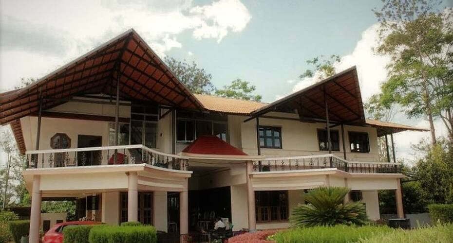 Discover Coorg Poovi Bollumadu, Coorg 1