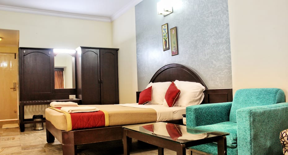 Hotel Samrat Residency Bangalore Price Reviews Photos Address Situated conveniently in the sheshadripuram district of bangalore, samraat residency hotel is set 1.5 miles from indira gandhi. hotel samrat residency bangalore price