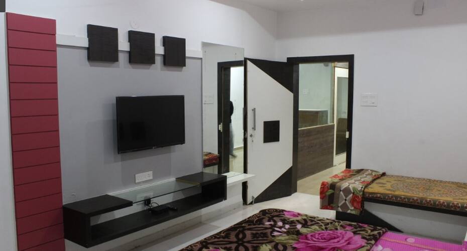 Hotel Malhargad, Pune 5