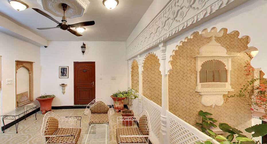Bundi Haveli Hotel, Bundi 1