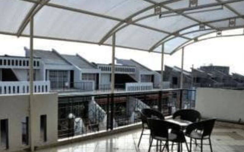 Kgn Service Apartment, Pune 4
