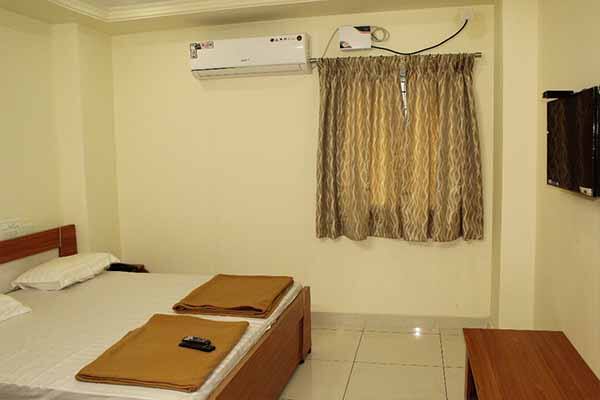 iROOMZ Murgan Residency, Guntur 2