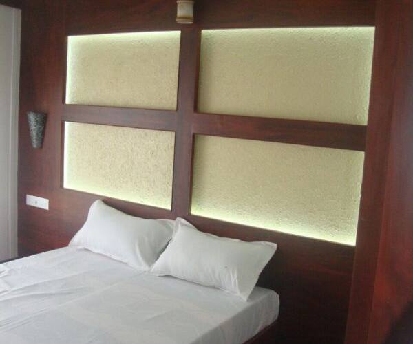 Adonai house boat 2, Alleppey 3