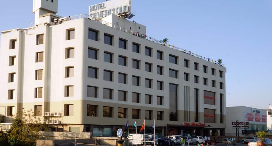 Silver Cloud Hotel & Banquets Ahmedabad Ahmedabad Price, Reviews