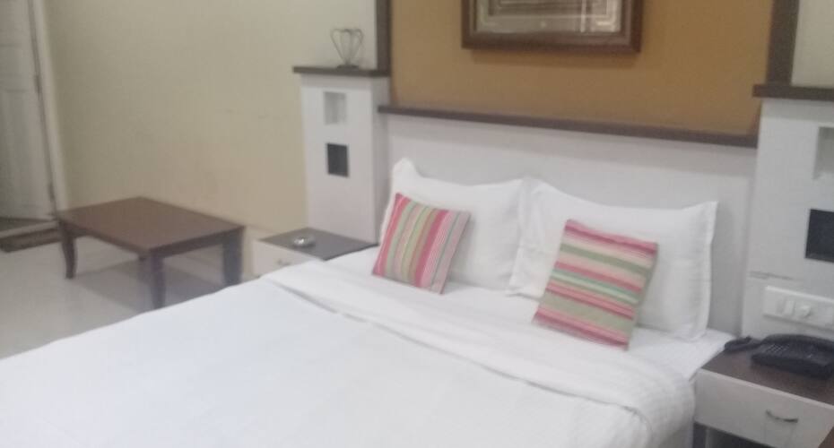 Aryas lodges, Thrissur 5