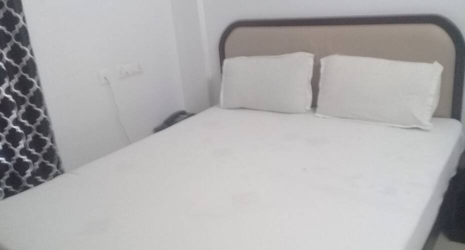Zam's motel, Kochi 2