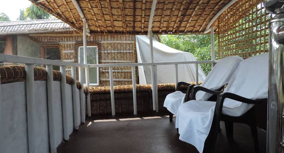 Ostrich three bed house boat, Alleppey 5